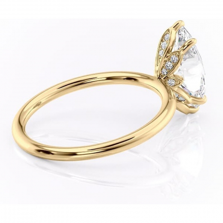 Inel de logodnă Emerald din aur Galben 14kt cu moissanite tăietură marquise – Solitar rafinată pentru profil înalt | Personalizează și configurează gratuit online [2]