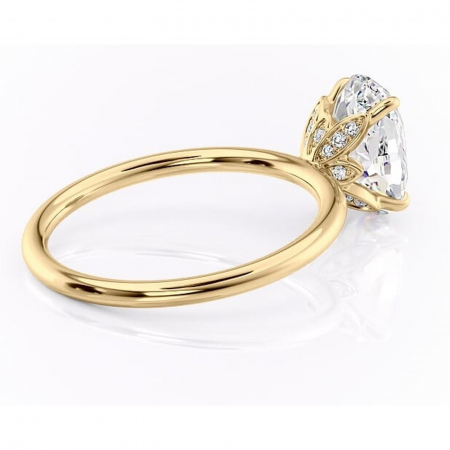 Inel de logodnă Emerald din aur Galben 14kt cu moissanite tăietură ovală – Solitar rafinată pentru profil înalt | Personalizează și configurează gratuit online [2]