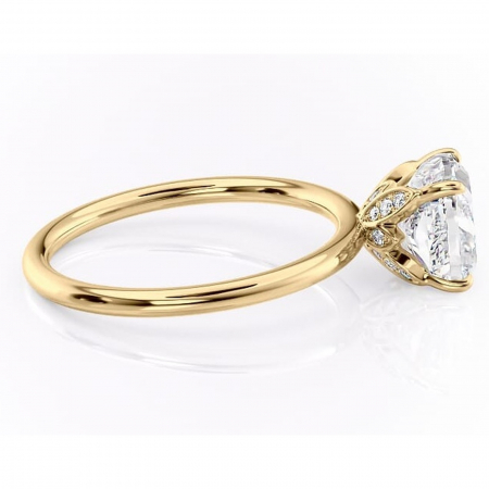 Inel de logodnă Emerald din aur Galben 14kt cu moissanite tăietură pernă – Solitar rafinată pentru profil înalt | Personalizează și configurează gratuit online [1]