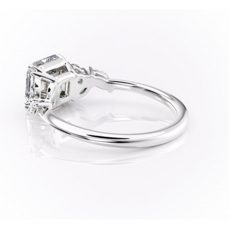 Inel de logodnă Emmeline din aur Alb 14kt cu moissanite tăietură asscher – Pietre laterale rafinată pentru profil mediu | Personalizează și configurează gratuit online [4]