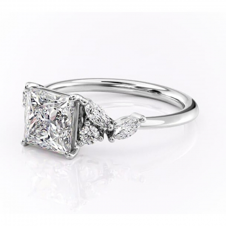 Inel de logodnă Emmeline din aur Alb 14kt cu moissanite tăietură princess – Pietre laterale rafinată pentru profil mediu | Personalizează și configurează gratuit online [6]