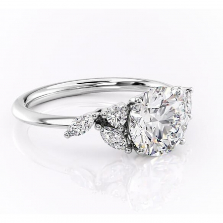 Accent - Inel de logodnă Emmeline din aur Alb 14kt cu moissanite tăietură rotundă – Pietre laterale rafinată pentru profil mediu | Personalizează și configurează gratuit online