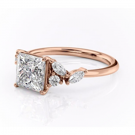 Inel de logodnă Emmeline din aur Rose 14kt cu moissanite tăietură princess – Pietre laterale rafinată pentru profil mediu | Personalizează și configurează gratuit online [6]