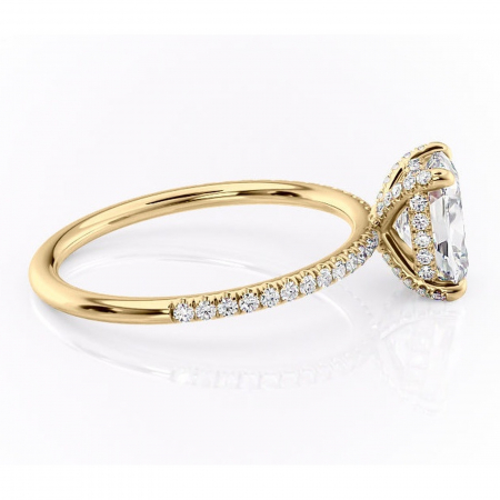 Inel de logodnă Estelle din aur Galben 14kt cu moissanite tăietură pernă – Montură pavé rafinată pentru profil înalt | Personalizează și configurează gratuit online [1]