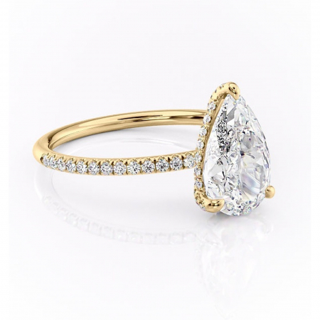 Aur galben - Inel de logodnă Estelle din aur Galben 18kt cu moissanite tăietură pară – Montură pavé rafinată pentru profil înalt | Personalizează și configurează gratuit online