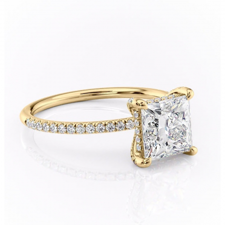 Aur galben - Inel de logodnă Estelle din aur Galben 18kt cu moissanite tăietură princess – Montură pavé rafinată pentru profil înalt | Personalizează și configurează gratuit online