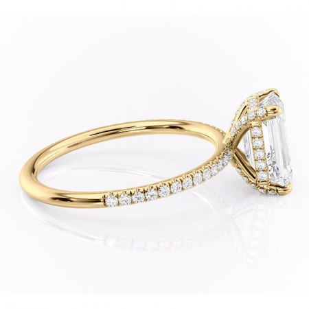 Inel de logodnă Estelle din aur Galben 14kt cu moissanite tăietură smarald – Montură pavé rafinată pentru profil înalt | Personalizează și configurează gratuit online [1]