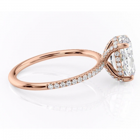 Inel de logodnă Estelle din aur Rose 18kt cu moissanite tăietură ovală – Montură pavé rafinată pentru profil înalt | Personalizează și configurează gratuit online [1]