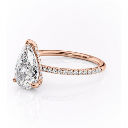 Inel de logodnă Estelle din aur Rose 18kt cu moissanite tăietură pară – Montură pavé rafinată pentru profil înalt | Personalizează și configurează gratuit online [6]