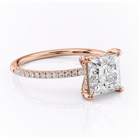 18K - Inel de logodnă Estelle din aur Rose 18kt cu moissanite tăietură princess – Montură pavé rafinată pentru profil înalt | Personalizează și configurează gratuit online