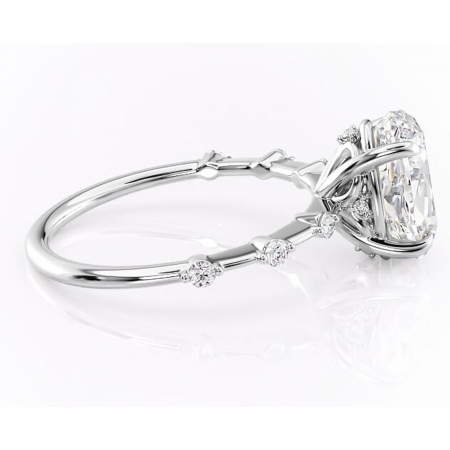 Inel de logodnă Evelina din aur Alb 14kt cu moissanite tăietură ovală – Solitar rafinată pentru profil mediu | Personalizează și configurează gratuit online [1]