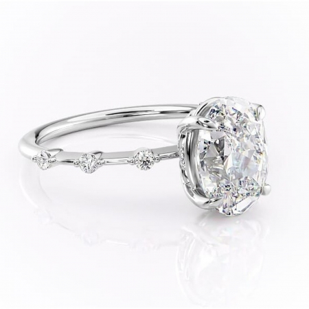 Ovală - Inel de logodnă Evelina din aur Alb 14kt cu moissanite tăietură ovală – Solitar rafinată pentru profil mediu | Personalizează și configurează gratuit online