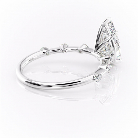 Inel de logodnă Evelina din aur Alb 14kt cu moissanite tăietură pară – Solitar rafinată pentru profil mediu | Personalizează și configurează gratuit online [2]