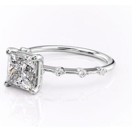 Inel de logodnă Evelina din aur Alb 14kt cu moissanite tăietură princess – Solitar rafinată pentru profil mediu | Personalizează și configurează gratuit online [6]