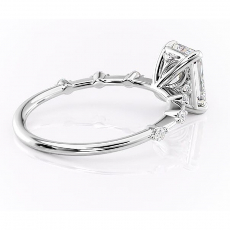 Inel de logodnă Evelina din aur Alb 14kt cu moissanite tăietură radiantă – Solitar rafinată pentru profil mediu | Personalizează și configurează gratuit online [2]