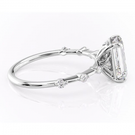 Inel de logodnă Evelina din aur Alb 14kt cu moissanite tăietură smarald – Solitar rafinată pentru profil mediu | Personalizează și configurează gratuit online [1]