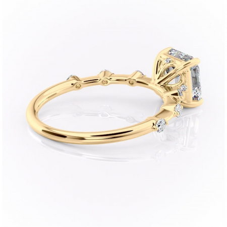Inel de logodnă Evelina din aur Galben 14kt cu moissanite tăietură asscher – Solitar rafinată pentru profil mediu | Personalizează și configurează gratuit online [2]