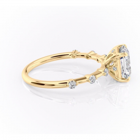 Inel de logodnă Evelina din aur Galben 14kt cu moissanite tăietură asscher – Solitar rafinată pentru profil mediu | Personalizează și configurează gratuit online [1]