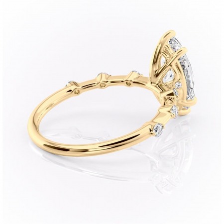 Inel de logodnă Evelina din aur Galben 14kt cu moissanite tăietură marquise – Solitar rafinată pentru profil mediu | Personalizează și configurează gratuit online [2]