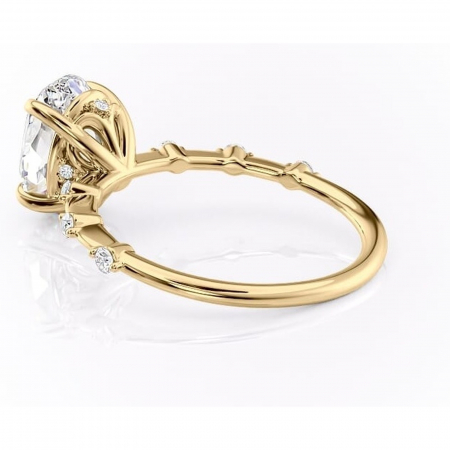 Inel de logodnă Evelina din aur Galben 14kt cu moissanite tăietură ovală – Solitar rafinată pentru profil mediu | Personalizează și configurează gratuit online [4]