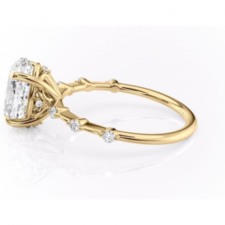Inel de logodnă Evelina din aur Galben 14kt cu moissanite tăietură ovală – Solitar rafinată pentru profil mediu | Personalizează și configurează gratuit online [5]