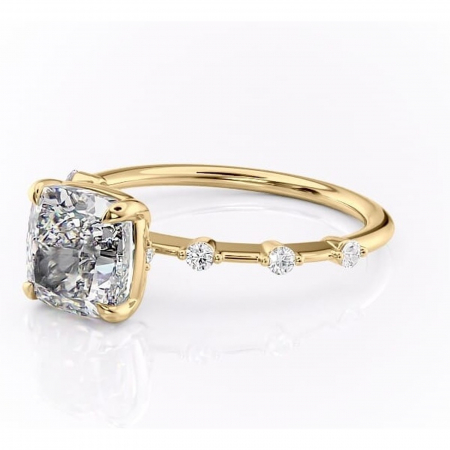 Inel de logodnă Evelina din aur Galben 14kt cu moissanite tăietură pernă – Solitar rafinată pentru profil mediu | Personalizează și configurează gratuit online [6]