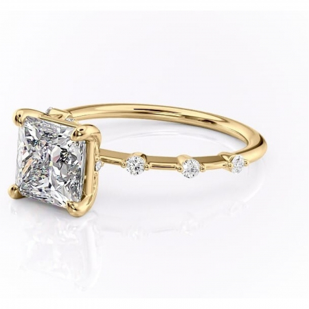 Inel de logodnă Evelina din aur Galben 18kt cu moissanite tăietură princess – Solitar rafinată pentru profil mediu | Personalizează și configurează gratuit online [6]