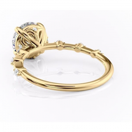 Inel de logodnă Evelina din aur Galben 14kt cu moissanite tăietură rotundă – Solitar rafinată pentru profil mediu | Personalizează și configurează gratuit online [3]