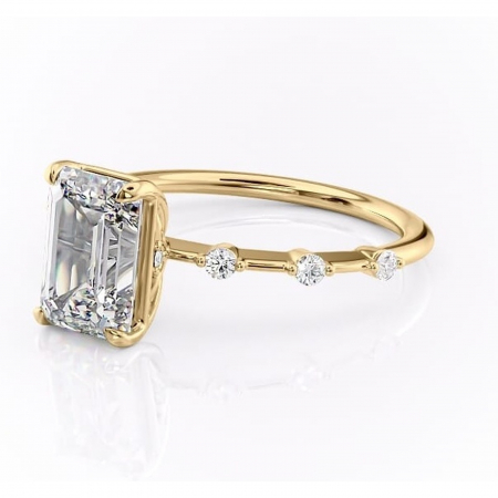 Inel de logodnă Evelina din aur Galben 14kt cu moissanite tăietură smarald – Solitar rafinată pentru profil mediu | Personalizează și configurează gratuit online [6]