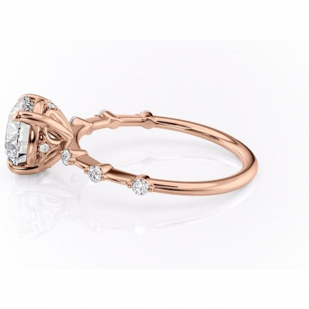 Inel de logodnă Evelina din aur Rose 14kt cu moissanite tăietură rotundă – Solitar rafinată pentru profil mediu | Personalizează și configurează gratuit online [5]