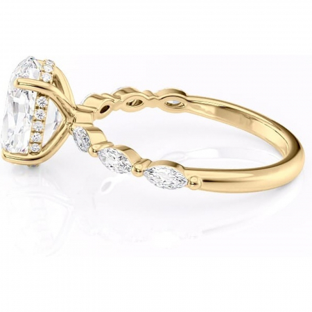 Inel de logodnă Everly din aur Galben 14kt cu moissanite tăietură ovală – Pietre laterale rafinată pentru profil înalt | Personalizează și configurează gratuit online [5]