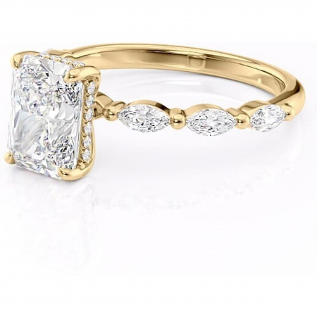 Inel de logodnă Everly din aur Galben 18kt cu moissanite tăietură radiantă – Pietre laterale rafinată pentru profil înalt | Personalizează și configurează gratuit online [6]