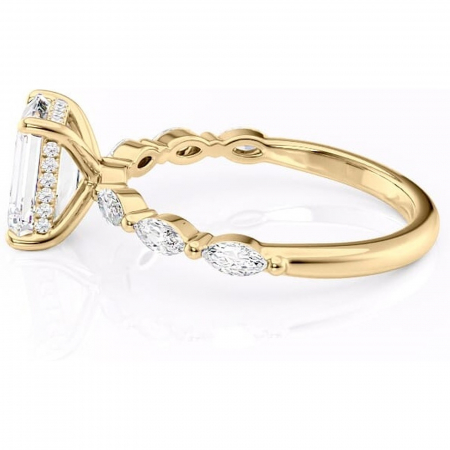 Inel de logodnă Everly din aur Galben 14kt cu moissanite tăietură smarald – Pietre laterale rafinată pentru profil înalt | Personalizează și configurează gratuit online [5]