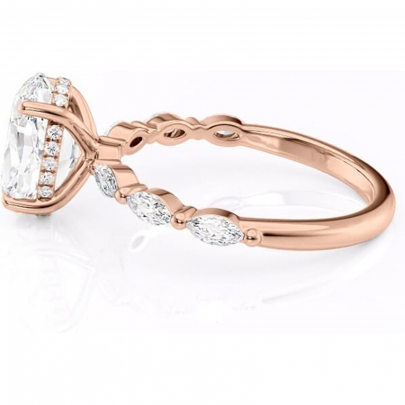 Inel de logodnă Everly din aur Rose 14kt cu moissanite tăietură ovală – Pietre laterale rafinată pentru profil înalt | Personalizează și configurează gratuit online [5]