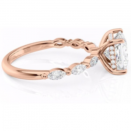 Inel de logodnă Everly din aur Rose 14kt cu moissanite tăietură princess – Pietre laterale rafinată pentru profil înalt | Personalizează și configurează gratuit online [1]