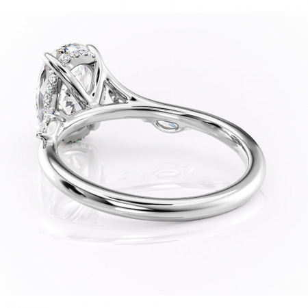 Inel de logodnă Faelynn din aur Alb 14kt cu moissanite tăietură ovală – Pietre laterale rafinată pentru profil înalt | Personalizează și configurează gratuit online [3]