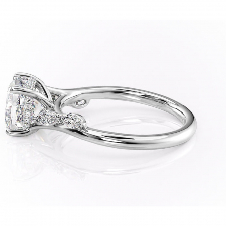 Inel de logodnă Faelynn din aur Alb 18kt cu moissanite tăietură pernă – Pietre laterale rafinată pentru profil înalt | Personalizează și configurează gratuit online [5]