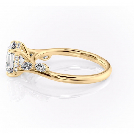 Inel de logodnă Faelynn din aur Galben 18kt cu moissanite tăietură asscher – Pietre laterale rafinată pentru profil înalt | Personalizează și configurează gratuit online [5]