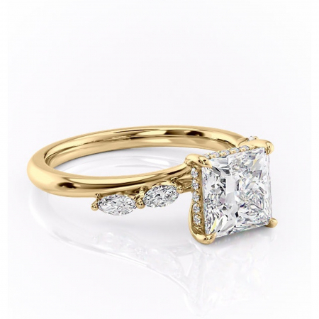 Princess - Inel de logodnă Faelynn din aur Galben 18kt cu moissanite tăietură princess – Pietre laterale rafinată pentru profil înalt | Personalizează și configurează gratuit online