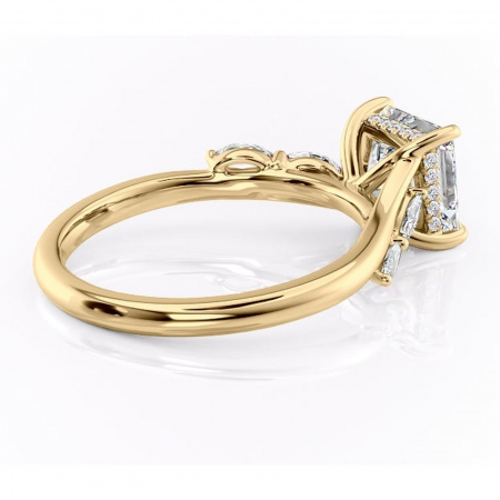 Inel de logodnă Faelynn din aur Galben 14kt cu moissanite tăietură princess – Pietre laterale rafinată pentru profil înalt | Personalizează și configurează gratuit online [2]