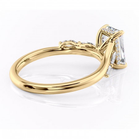 Inel de logodnă Faelynn din aur Galben 14kt cu moissanite tăietură smarald – Pietre laterale rafinată pentru profil înalt | Personalizează și configurează gratuit online [2]