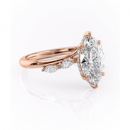 Marquise - Inel de logodnă Faelynn din aur Rose 18kt cu moissanite tăietură marquise – Pietre laterale rafinată pentru profil înalt | Personalizează și configurează gratuit online