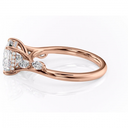 Inel de logodnă Faelynn din aur Rose 14kt cu moissanite tăietură princess – Pietre laterale rafinată pentru profil înalt | Personalizează și configurează gratuit online [5]