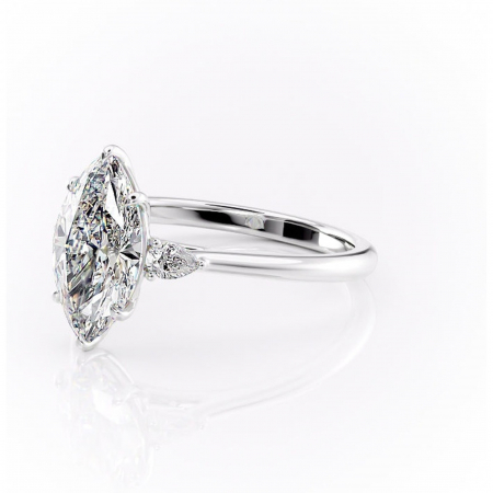 Inel de logodnă Felicity din aur Alb 14kt cu moissanite tăietură marquise – Solitar rafinată pentru profil înalt | Personalizează și configurează gratuit online [6]