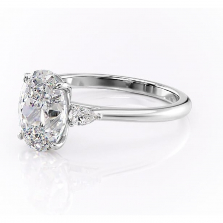 Inel de logodnă Felicity din aur Alb 14kt cu moissanite tăietură ovală – Solitar rafinată pentru profil înalt | Personalizează și configurează gratuit online [6]