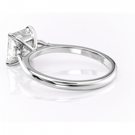 Inel de logodnă Felicity din aur Alb 14kt cu moissanite tăietură princess – Solitar rafinată pentru profil înalt | Personalizează și configurează gratuit online [4]