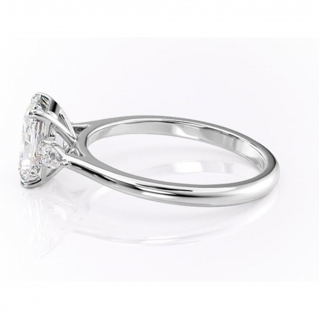 Inel de logodnă Felicity din aur Alb 14kt cu moissanite tăietură radiantă – Solitar rafinată pentru profil înalt | Personalizează și configurează gratuit online [5]