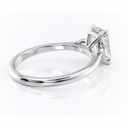 Inel de logodnă Felicity din aur Alb 14kt cu moissanite tăietură smarald – Solitar rafinată pentru profil înalt | Personalizează și configurează gratuit online [2]