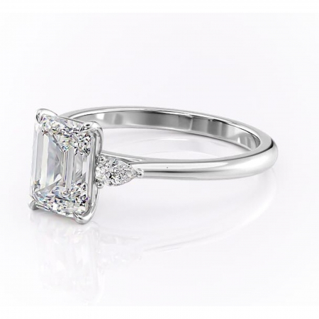 Inel de logodnă Felicity din aur Alb 14kt cu moissanite tăietură smarald – Solitar rafinată pentru profil înalt | Personalizează și configurează gratuit online [6]