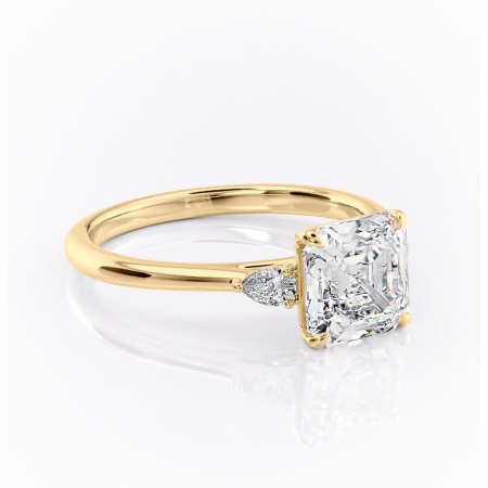 Asscher - Inel de logodnă Felicity din aur Galben 18kt cu moissanite tăietură asscher – Solitar rafinată pentru profil înalt | Personalizează și configurează gratuit online